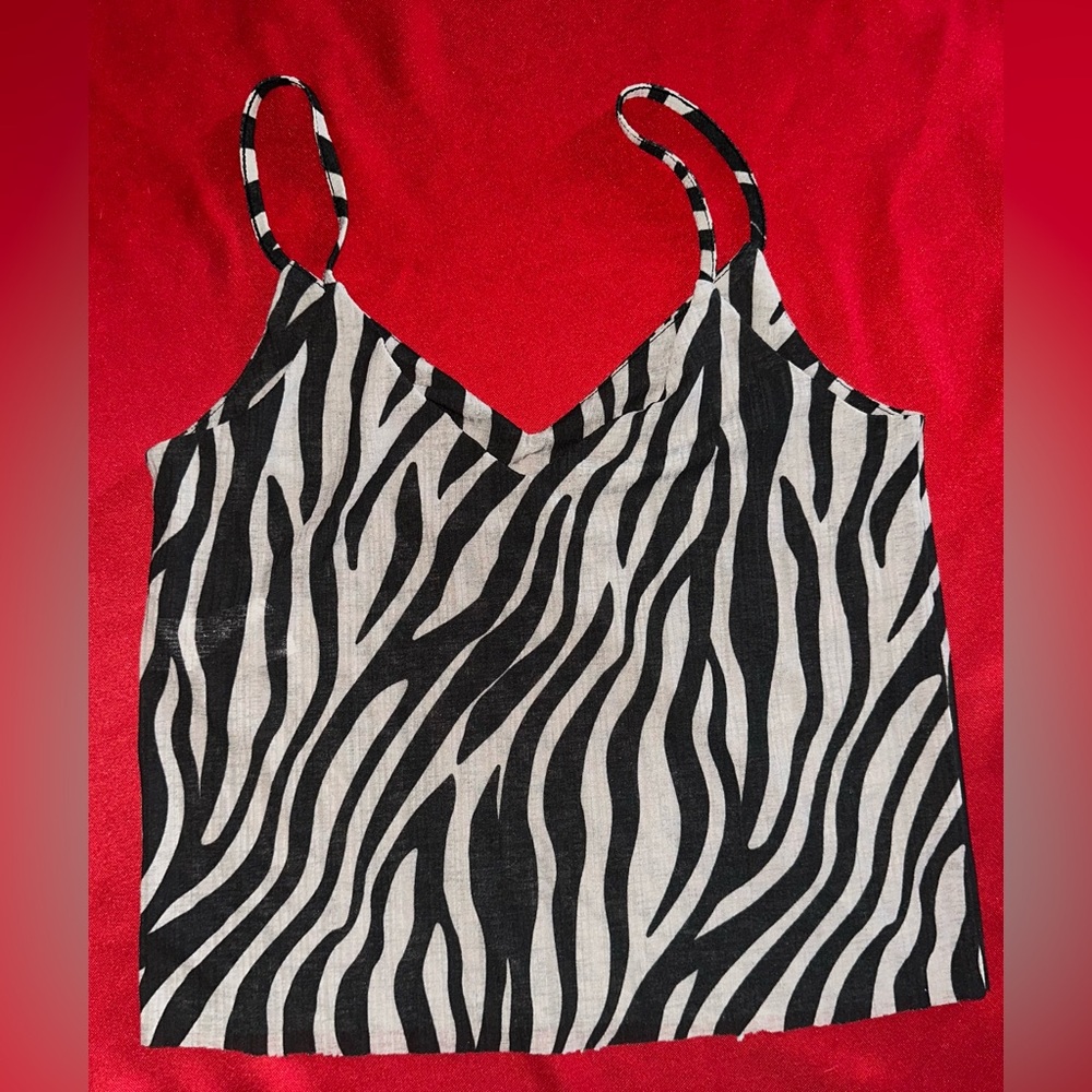 Zara Black and White Zebra Camisole - Picture 7 of 7